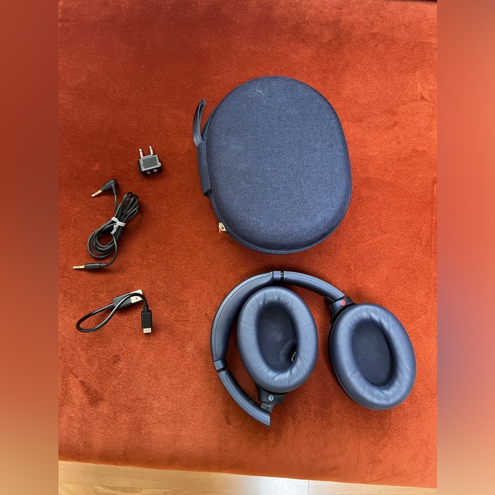 Sony XM4s